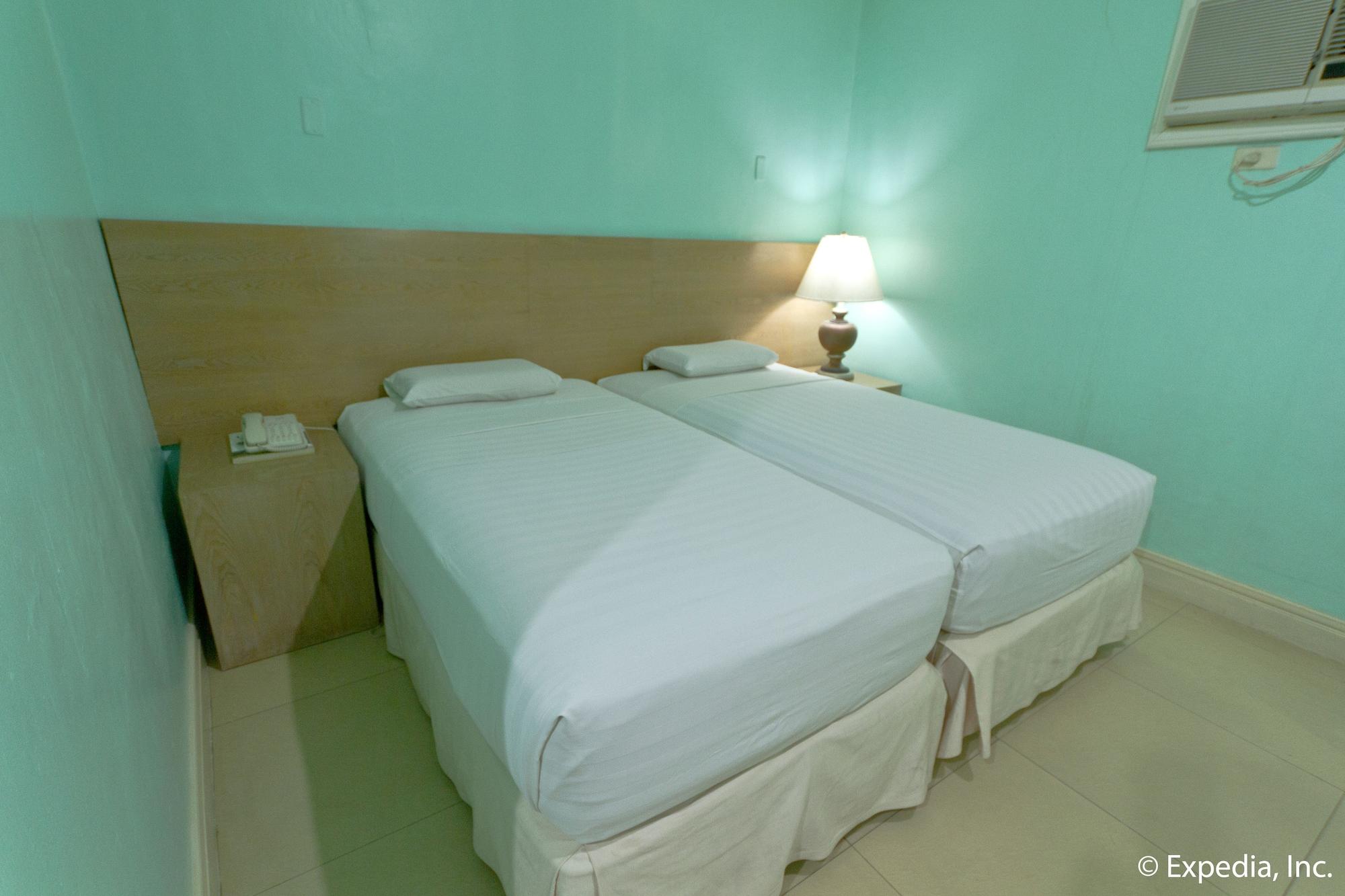 Crown Regency Residences Cebu - Quarantine Hotel Екстер'єр фото