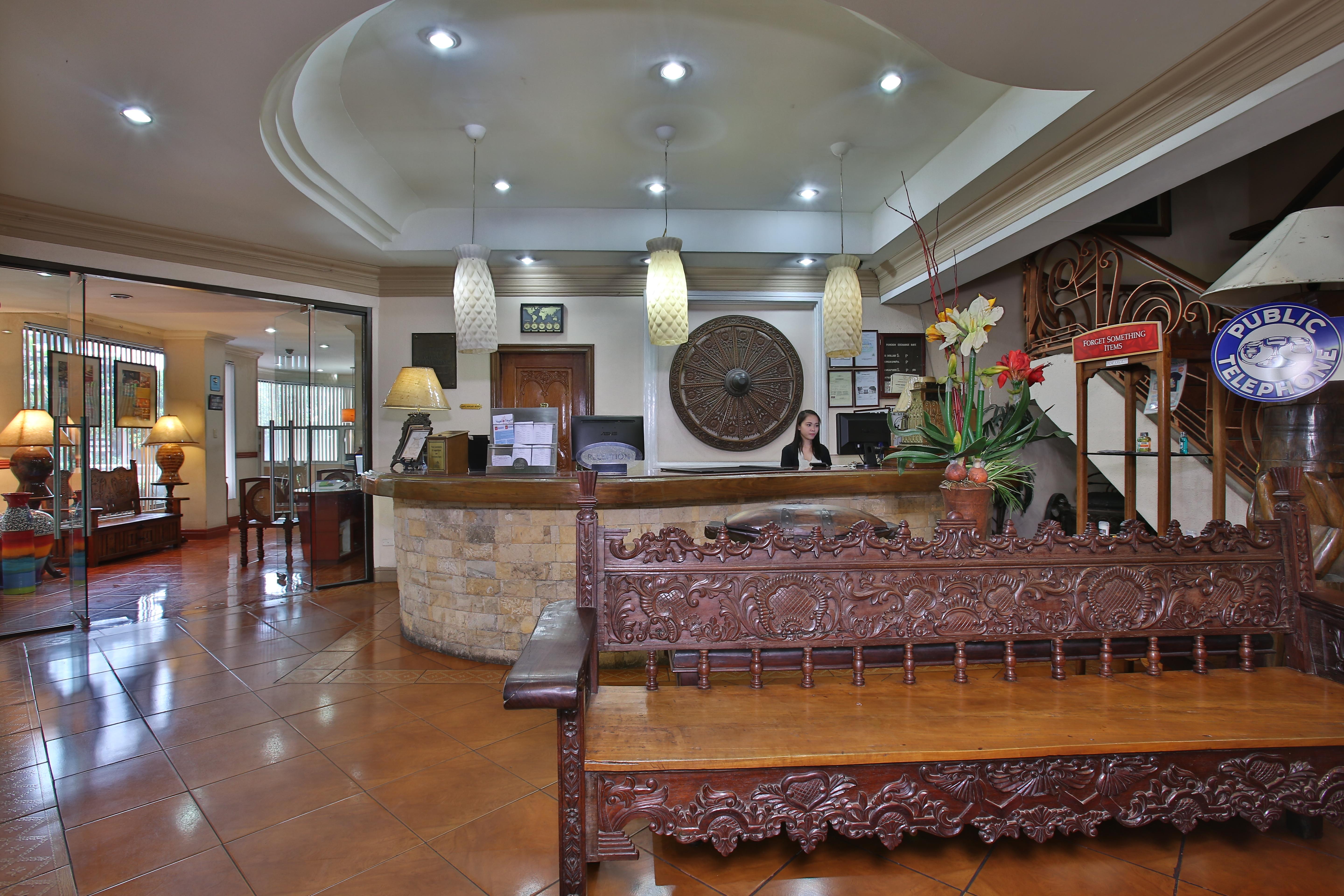 Crown Regency Residences Cebu - Quarantine Hotel Екстер'єр фото